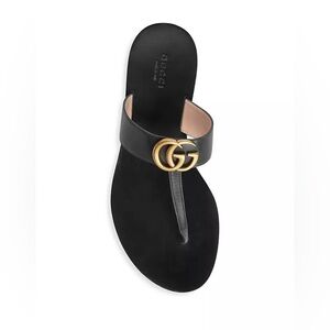 Gucci WOMEN'S THONG SANDAL WITH DOUBLE G (size 39)